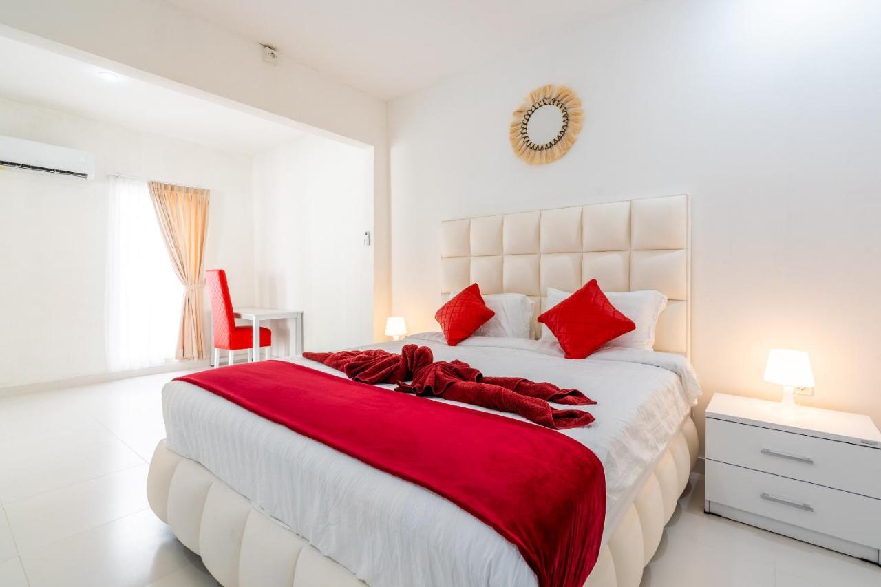 Luxury Minimalist Villa White Angel In Seminyak 외부 사진