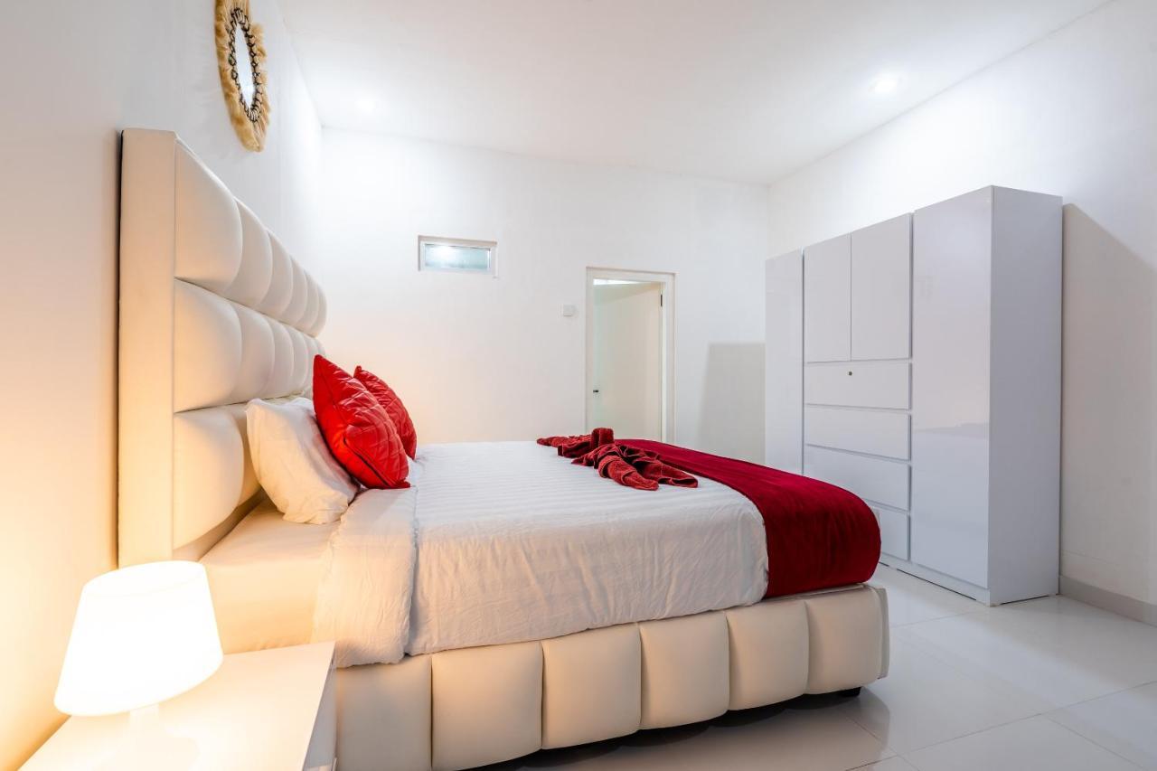 Luxury Minimalist Villa White Angel In Seminyak 외부 사진